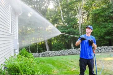 Residential power washing service from window cleaning Philadelphia professionals